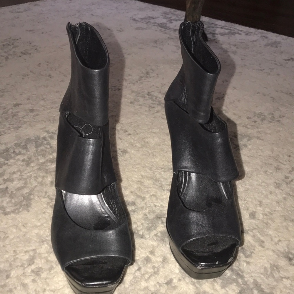 Black wedges, three straps, JESSICA SIMPSON